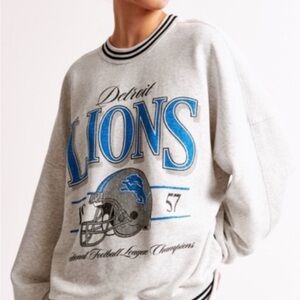 Abercrombie & Fitch NFL Detroit Lions Gray and Blue Crewneck Sweater
